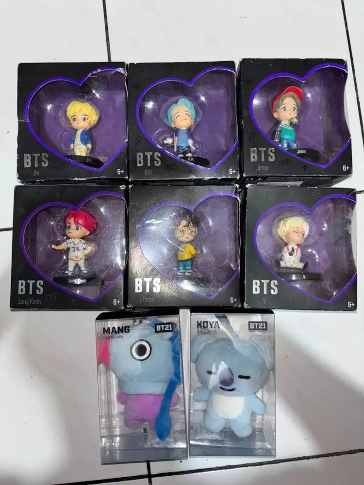 BTS Mini Figure Tiny Tan x Mattel