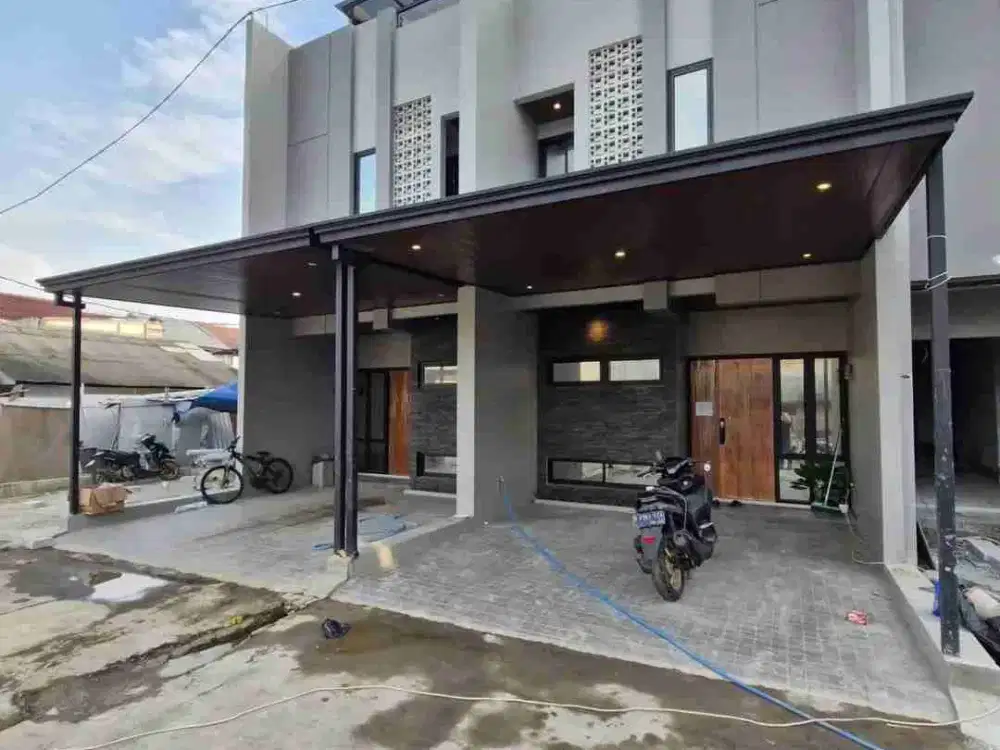 Rumah baru dalam cluster siap huni Jagakarsa