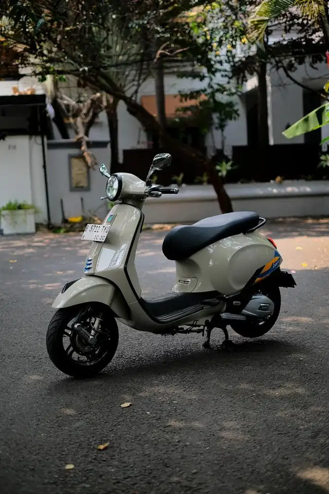 VESPA PRIMAVERA 150 SPECIAL EDITION 2025
