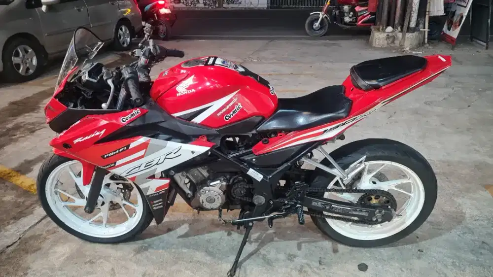 Cbr 15R 2016 ss kumplit atas nama sendiri