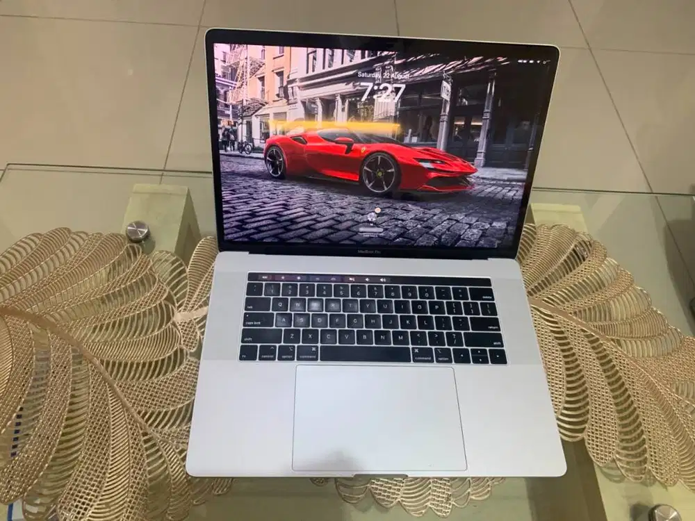 MacBook Pro 2018 15 Inc i7 512GB / RAM 32GB LIKE NEW