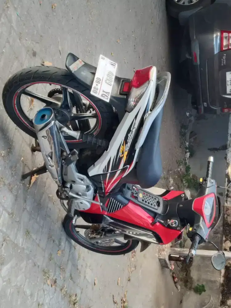 Dijual Supra x 2005 kondisi istimewa