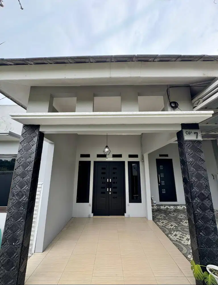 DIJUAL RUMAH CANTIK SIAP HUNI