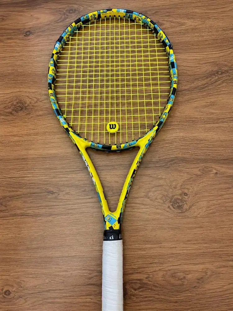 Raket tenis kondisih bagus