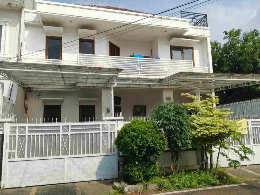 RUMAH KEREN MODERN DI BILLYMOON PONDOK KELAPA