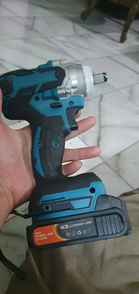 bor impeck buat buka baut