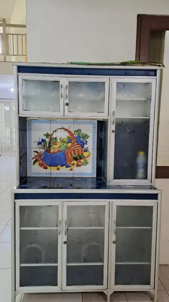 Rak Piring Alumunium Tiga Pintu masih Bagus