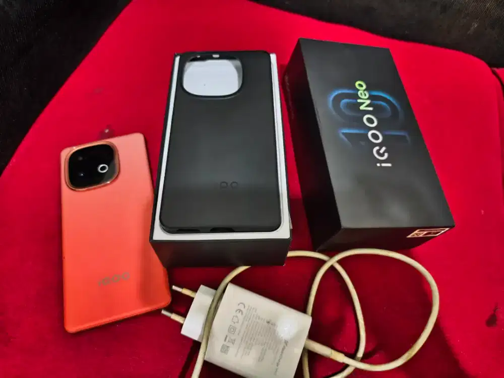 Iqoo neo 10 8/256 gaRansi panjang orange