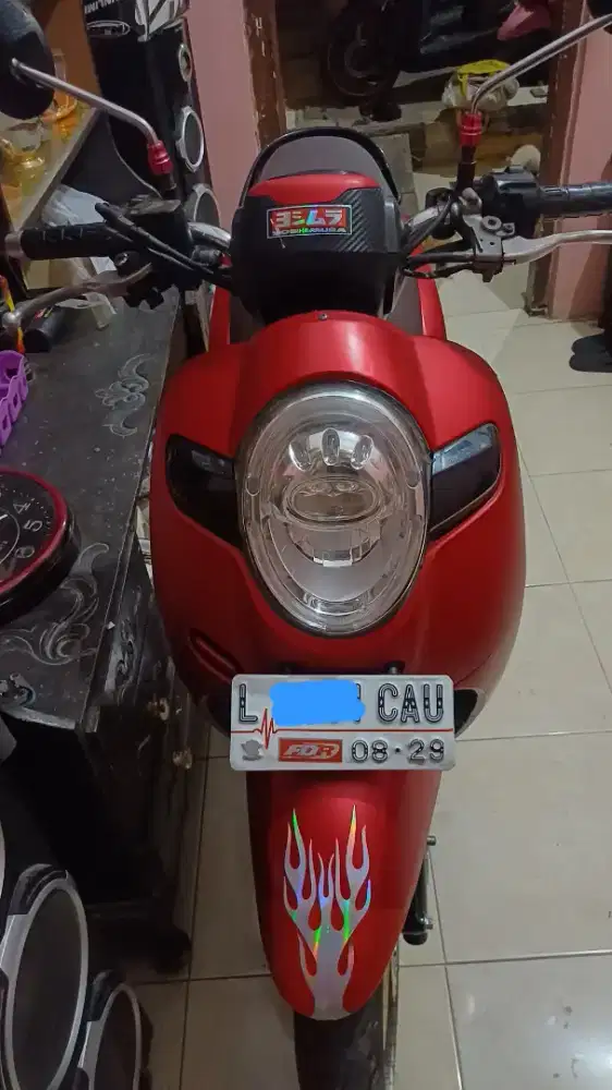 Scoppy stylish 2019 warna merah