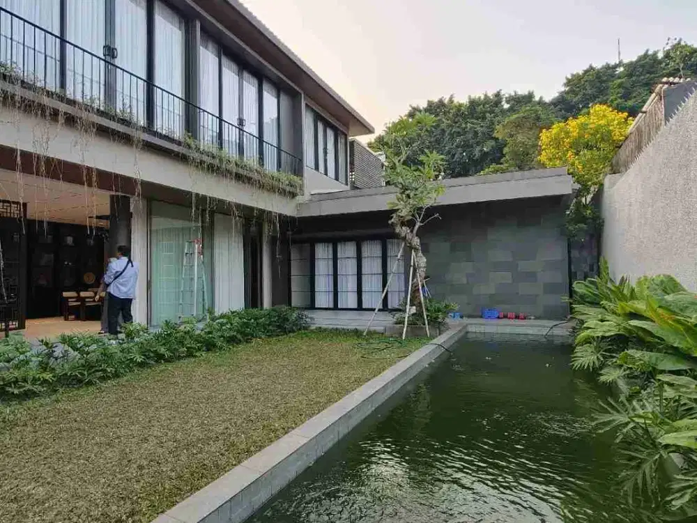 LUXURY HOUSE MODERN TROPIS LOKASI STRATEGIS DI JOGLO JAKARTA BARAT
