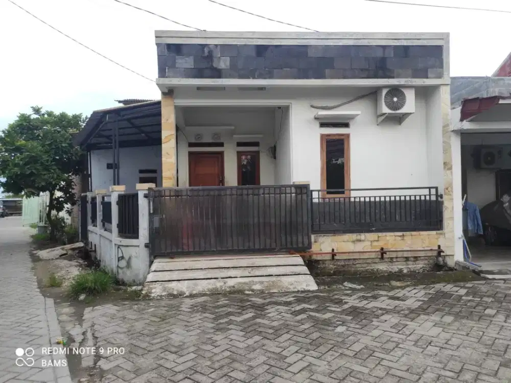 Dijual Luas 101 Meter di Griya Sepatan
