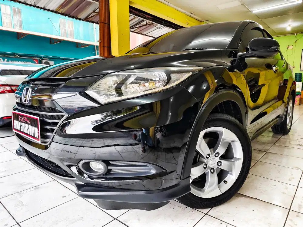 LOW KM 70RB..! HONDA HRV E CVT AT 2018 MATIC ANTIK NO SE PRESTIGE 2019