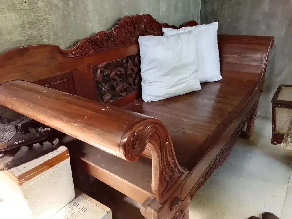 Bangku bale kayu jati