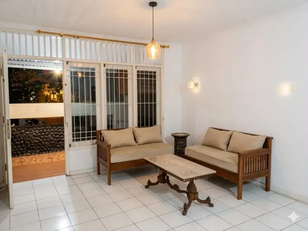 Jual cepat rumah siap huni di jalan MPR  cipete cilandak jakarta selatan