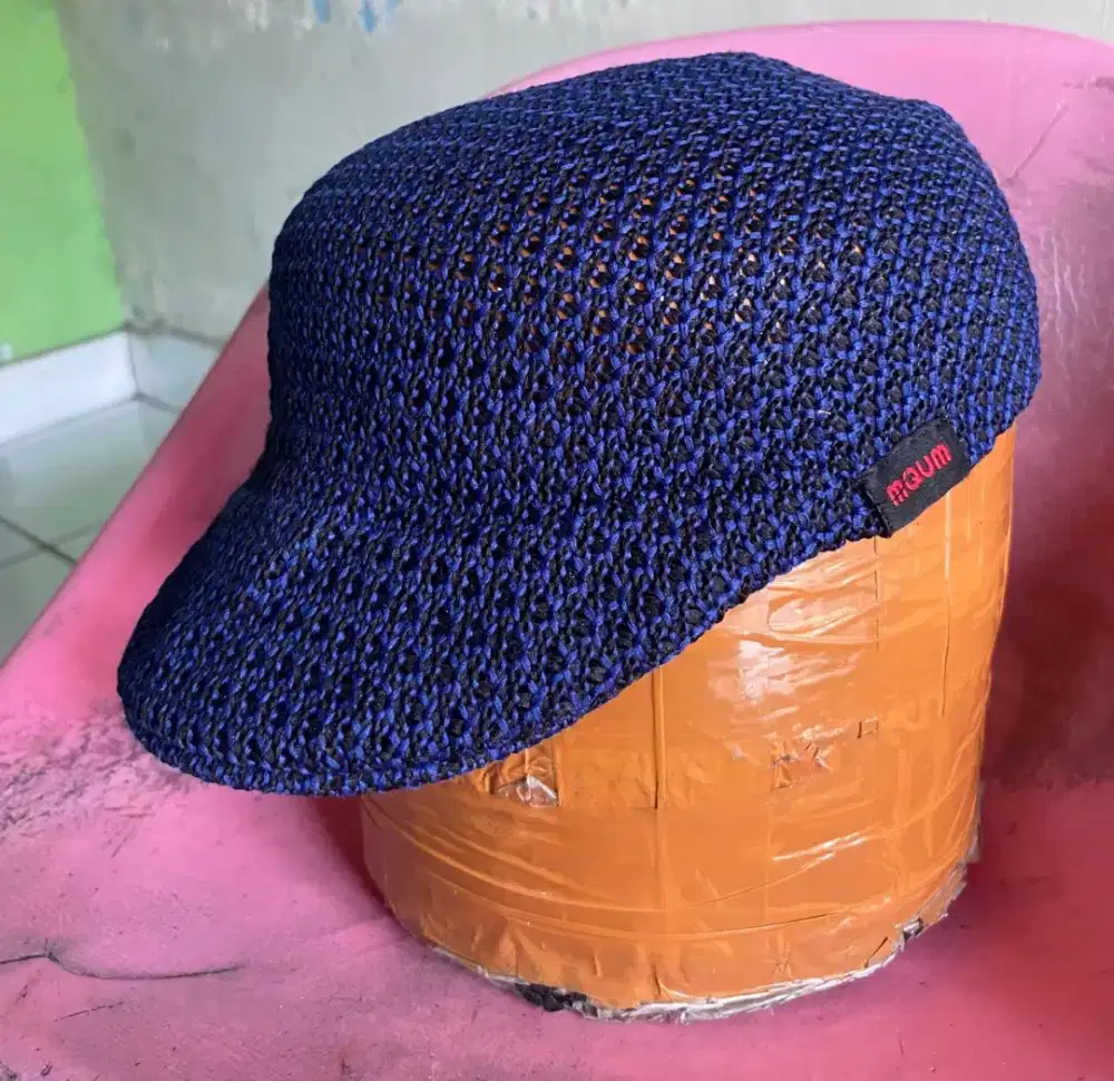 Topi second monja