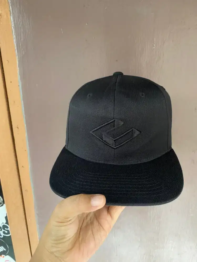 Topi second monja
