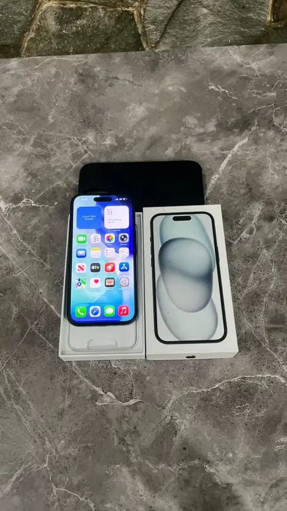 IPHONE 15 128GB LIKE NEW