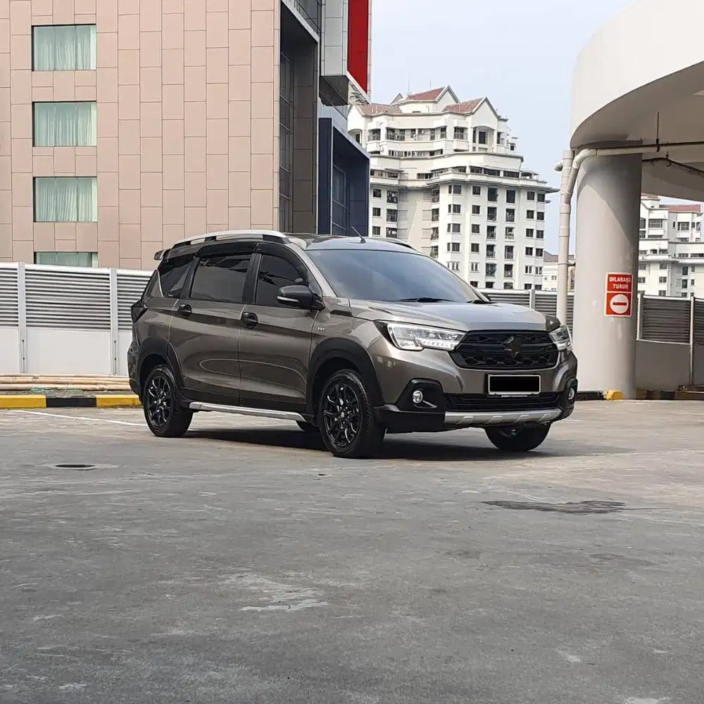 (TDP 30JT) LOW KM 81 RB ! SUZUKI XL7 BETA HYBRID 2023 ABU ! RECORD !