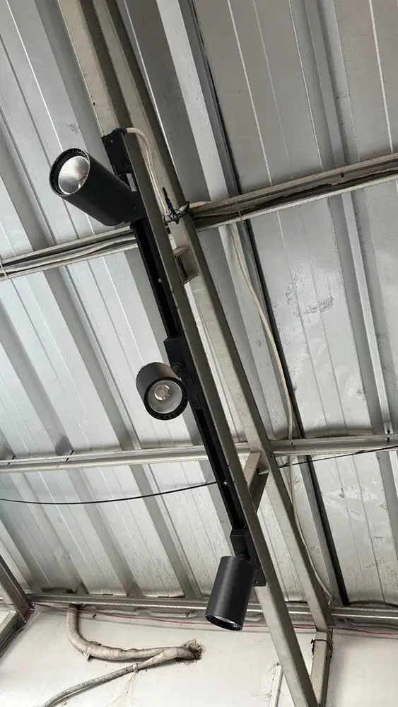 Dijual lampu spotlight