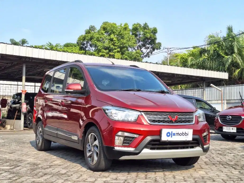 Pajak Panjang - Wuling Confero S 1.5 C Bensin-MT 2019