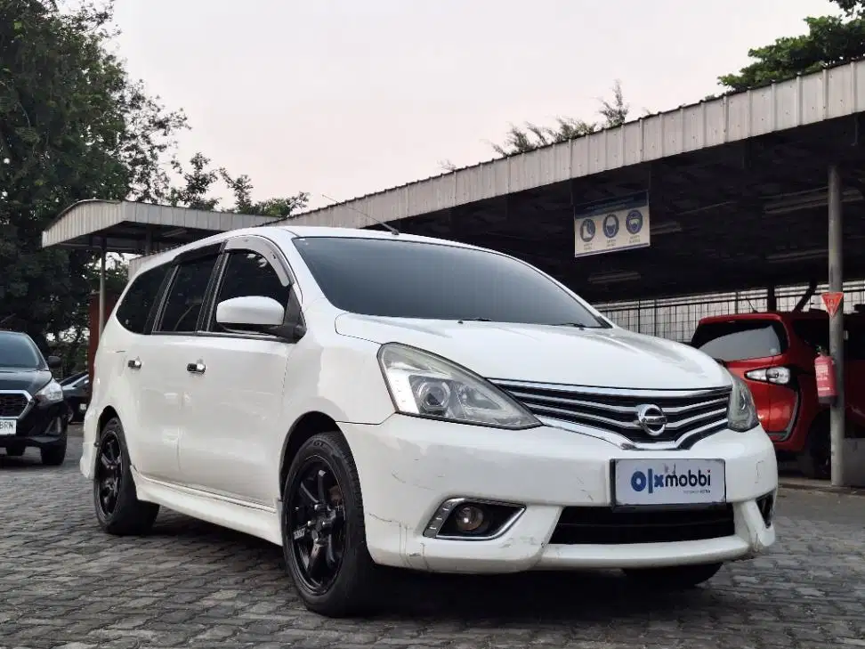 Nissan Grand livina 1.5 SV Bensin-AT 2017