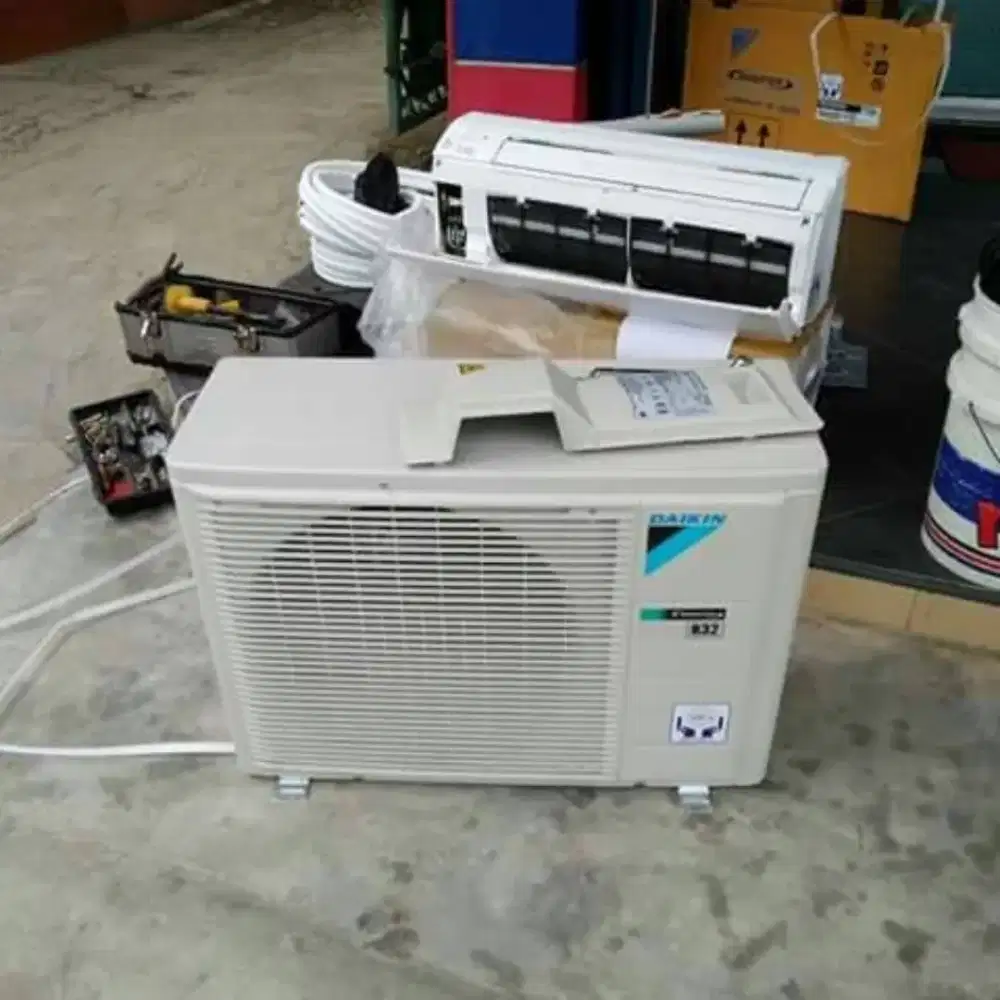 Service Ac,Kulkas,Pompa Air,Mesin Cuci dan Bongkar Pasang AC.