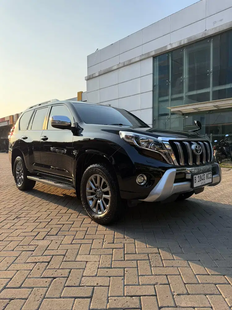 Toyota Land Cruiser Prado TXL 2017