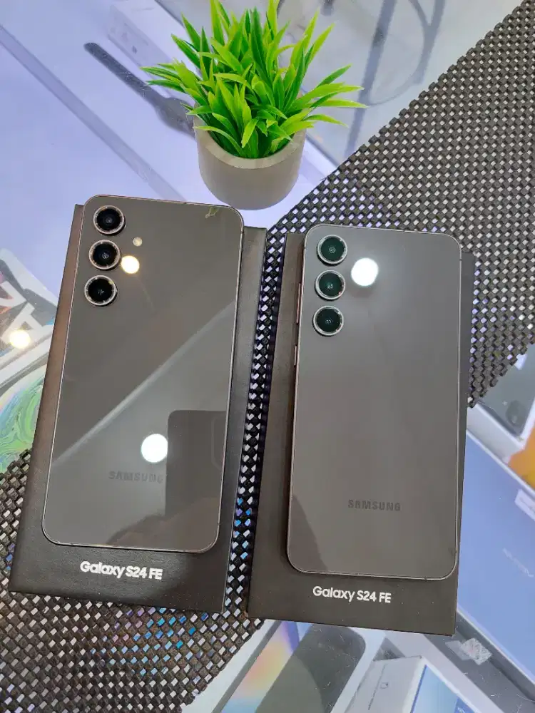 Samsung  S24  FE  Ram 8+8/256  GB  (Mulus / pilihan)