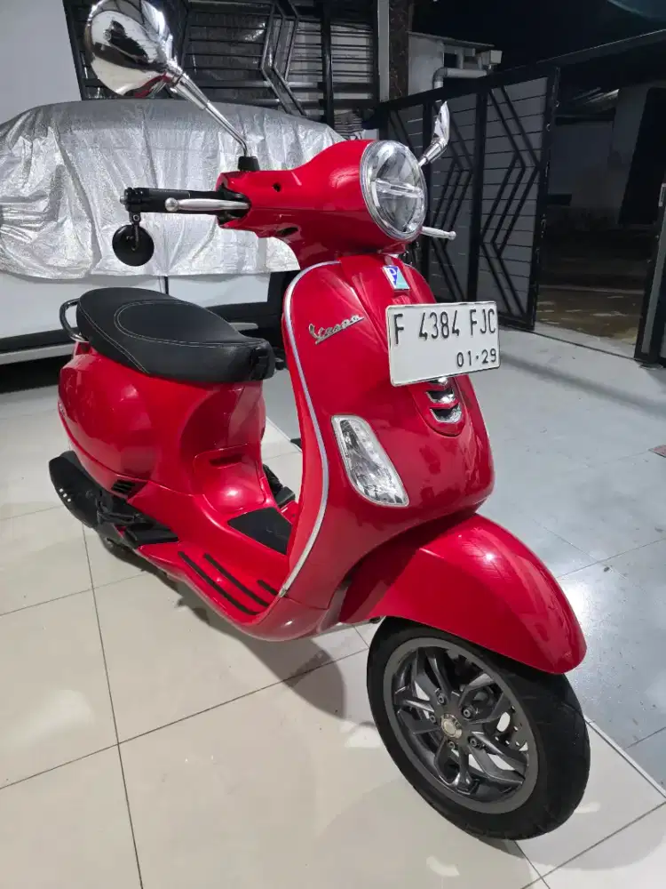 Vespa LX 125 tahun 2023 reg 2024