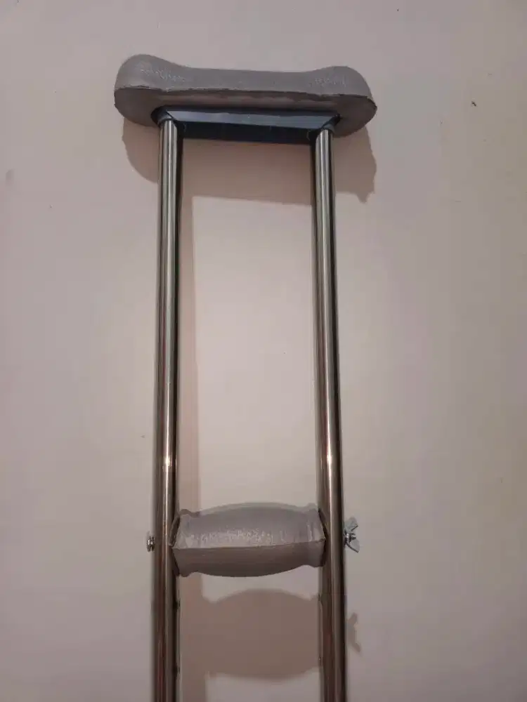 Tongkat Kruk Stainless