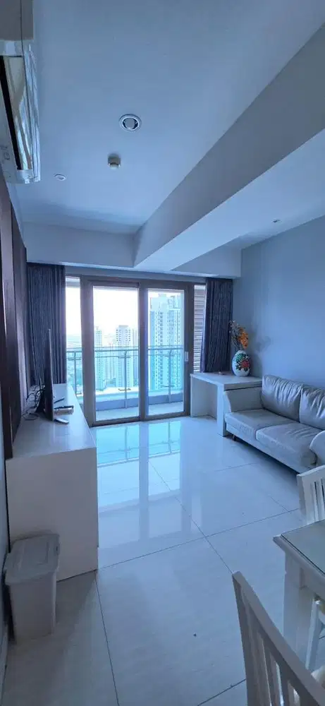 DISEWAKAN APARTEMENT FULL FURNISHED MURAH LA RIZ PAKUWON INDAH!