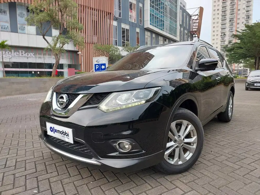 DP 1 JUTA Nissan X-Trail 2.0 Bensin-AT 2015 Putih CTGVB