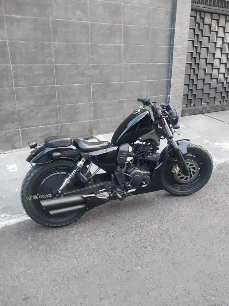 Bobber sportster yamaha byson 150cc