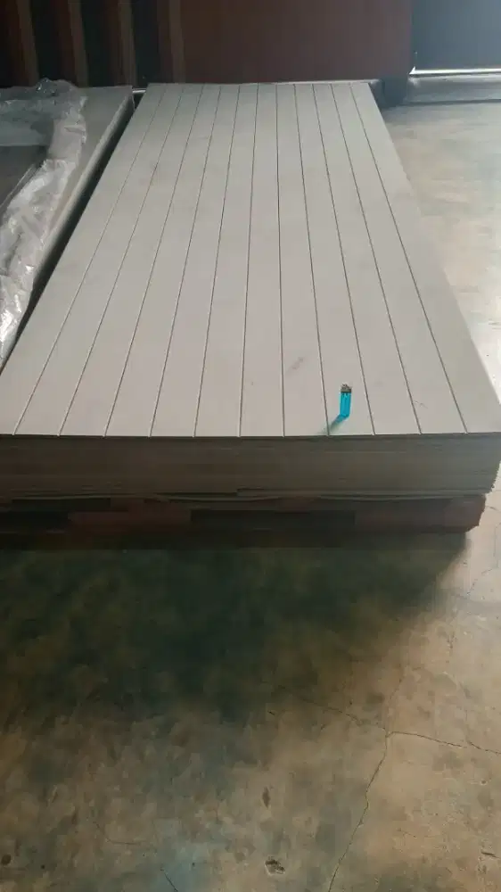 Plafon besar FDI 0,7x120x305cm