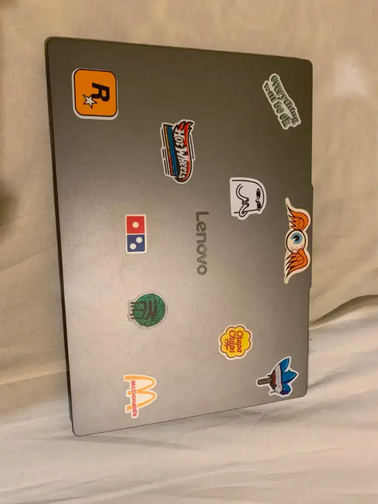 Laptop Lenovo Ideapad Slim 3 core i5