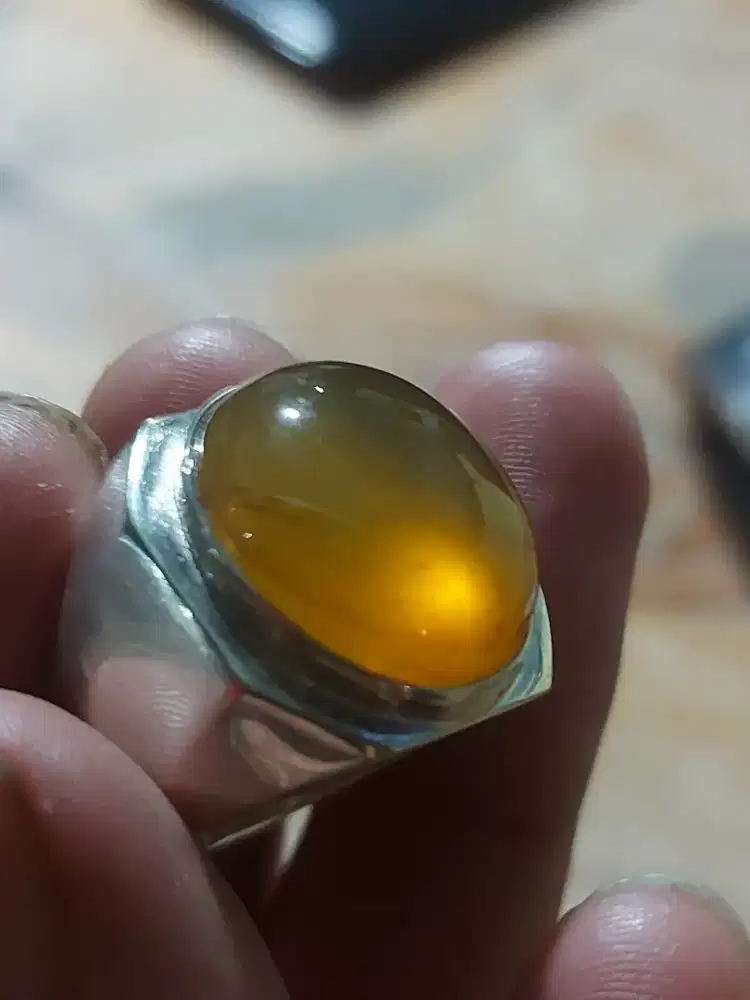Batu Garut Kuning