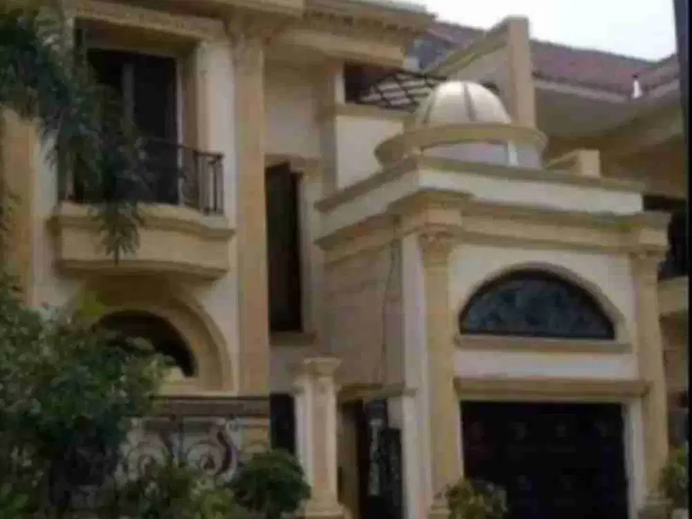 DIJUAL RUMAH MEGAH SIAP HUNI,DIKAWASAN KAMPUS UPN SURABAYA