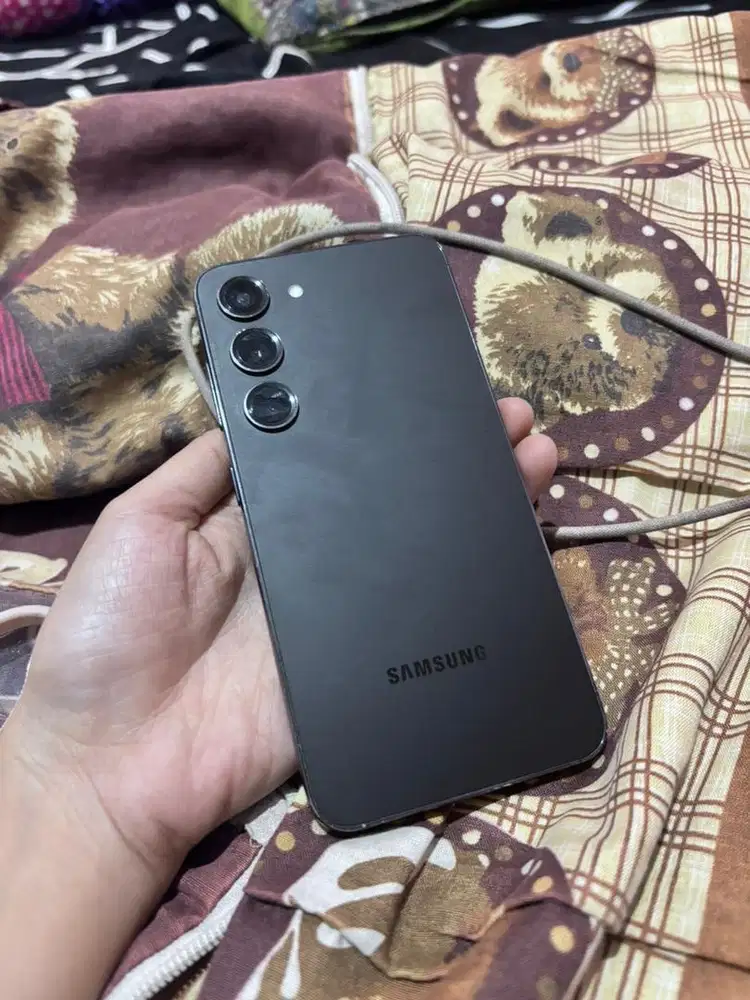 samsung s23 8/256gb