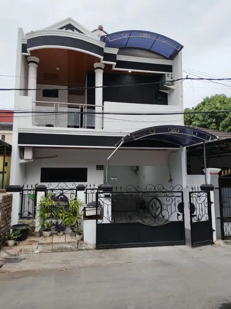DISEWAKAN/DIKONTRAKAN RUMAH FULL FURNISH