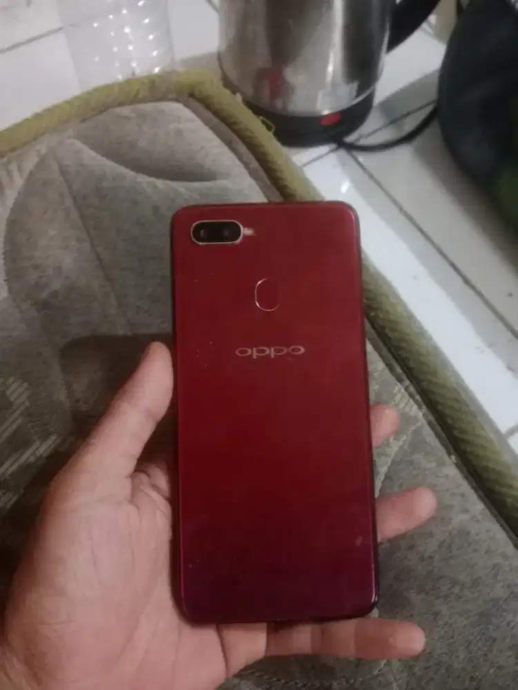 Oppo F9 ram 6/128 (hp only)