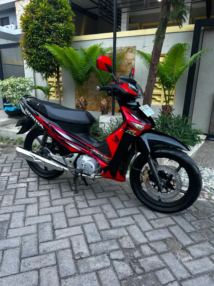 Supra X 125 tahun 2007 asli Merah Hitam