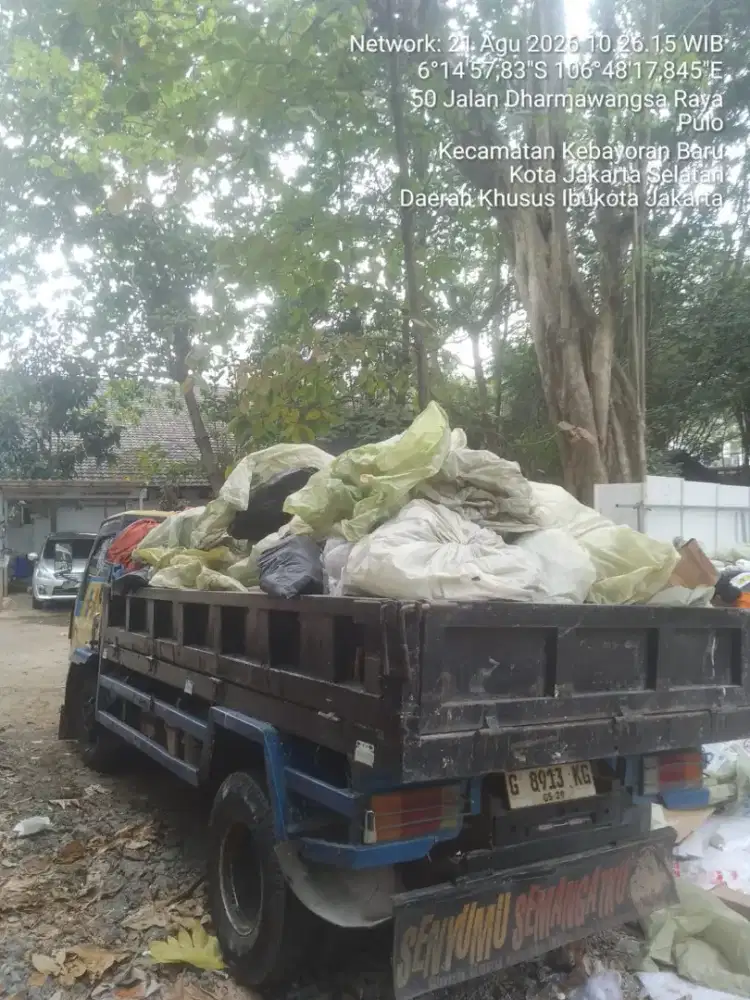 Jasa buang puing dan tanah
