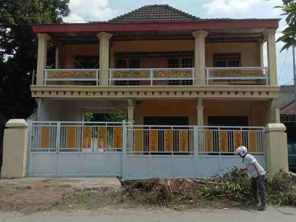 jual murah rumah 2 lantai SDH padat penduduk  harga di bawah pasar di rejoagung Ngoro Jombang