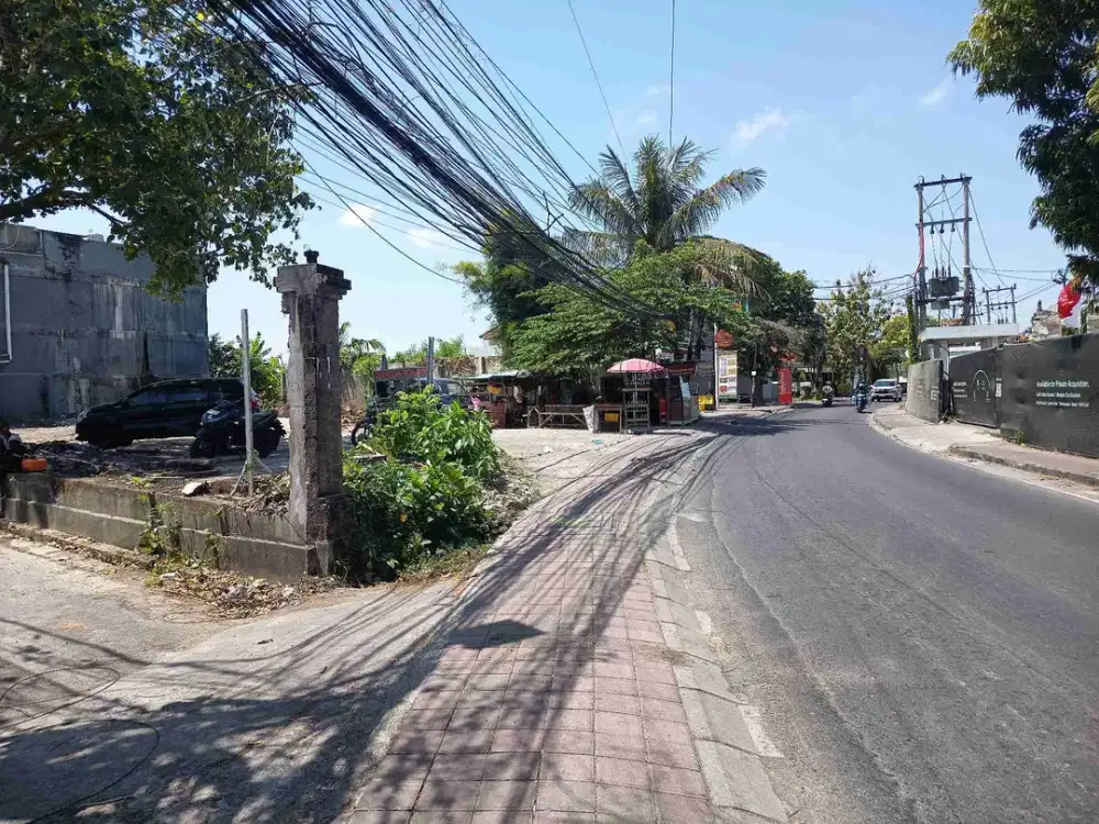 DIJUAL TANAH LUAS 9 ARE DI JALAN RAYA BATUBELIG SEMINYAK KUTA BADUNG