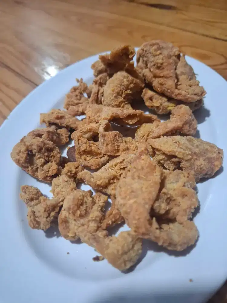 DICARI HELPER WARUNG MAKAN