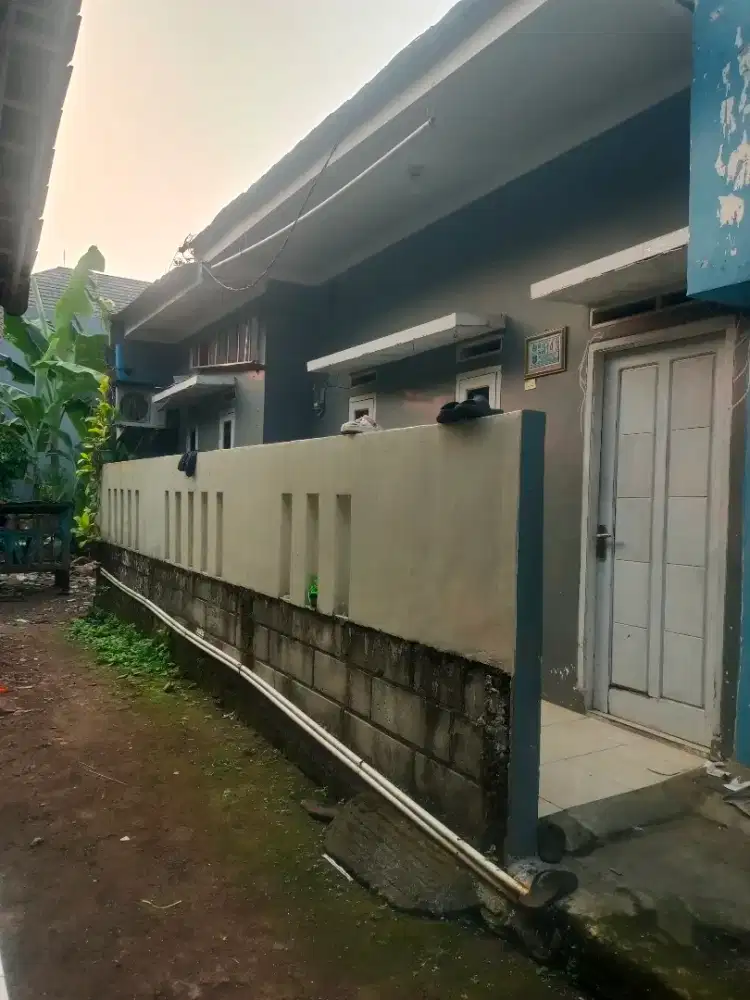 Rumah second dijual murah Jatijajar 290jt