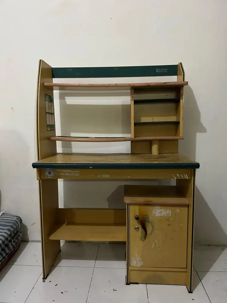 Meja Belajar Lemari Anak Murah