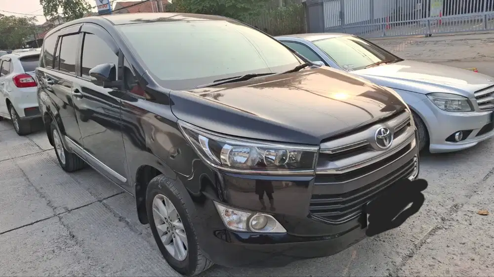 Dijual Toyota Innova Reborn 2,4 G Diesel A/T 2017 Black Metallic