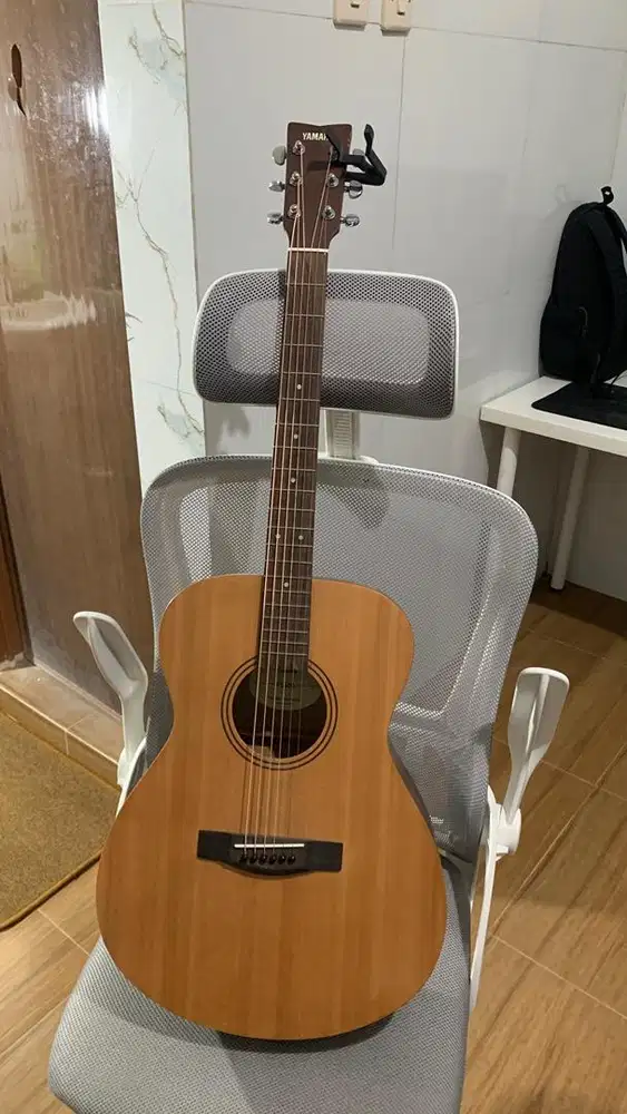 Gitar Yamaha FS400