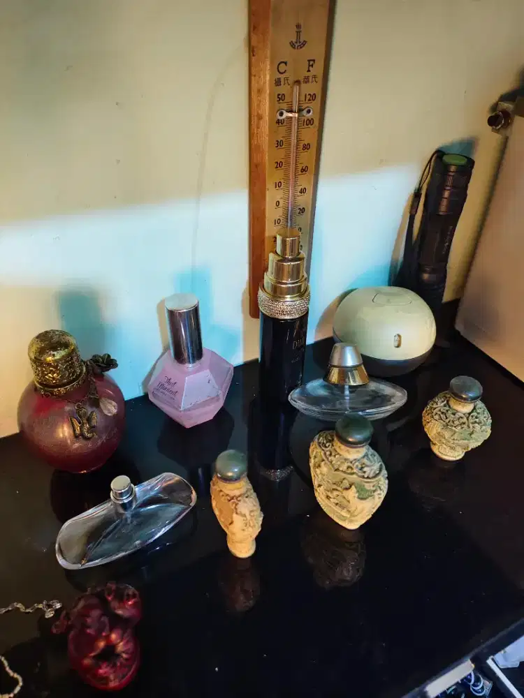 BOTOL MINYAK WANGI UTK KOLEKSI ATAU PAJANGAN
